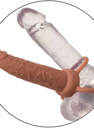 Transparent silikon dildo mit braunem strukturiertem grund und orange farbigem ring von CalExotics
