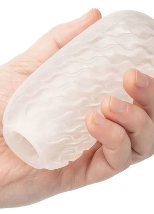 Translucenter weißer silikon cockring mit welliger struktur von calexotics reversible nubby stroker