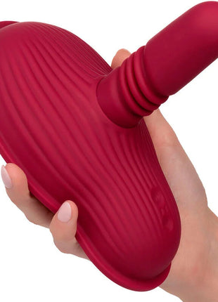 Calexotics rider massager doppelmotor rot aus silikon mit saugnapf und geriffeltem griff