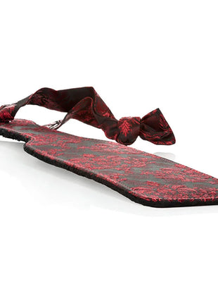 Calexotics scandal schaufel mit etikett dunkelrotes satin paddle mit floralem muster und elegantem schleifengriff
