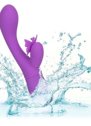 Purple silikonspielzeug mit schmetterlingsdesign am griff von calexotics schmetterling kuss flutter