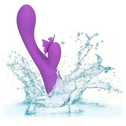 Purple silikonspielzeug mit schmetterlingsdesign am griff von calexotics schmetterling kuss flutter