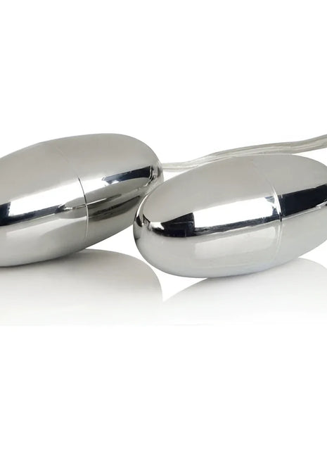 CaleXotics vibrierende kugeln silber duo silberne ovale elektronische vibratoren mit metallischem finish und verbindungskabel