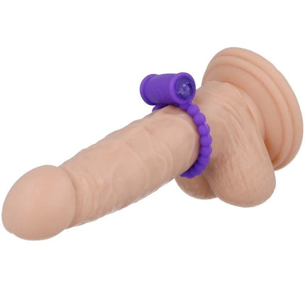 Beiger silikon-dildo mit violettem perlenring und zylindrischem lichtaufsatz von casual love 25 paar-vibratorring violett