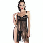 Schwarze chemise von chilibose mit schwarzer spitze, feinen fransen und transparentem overlayer