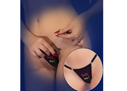 Schwarzer chilirose cr 4835 string aus spitze mit pink grünem fuck me text in größe s m rückansicht