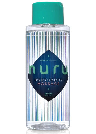Durchsichtige plastikflasche mit türkisem verschluss und irisierenden streifen mit dunkelblauem nuru body to body massagegel etikett von cobeco pharma 500ml