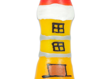 Ein handbemaltes kondome spielzeug in leuchtturmform mit gelb, rot und weiß sowie schwarzen fensteraufklebern und brauner tür