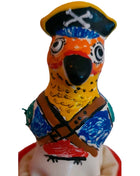 Handbemalte neuheitskondome captain parrot piratenpapagei figurine mit gelbem hut und bunten details