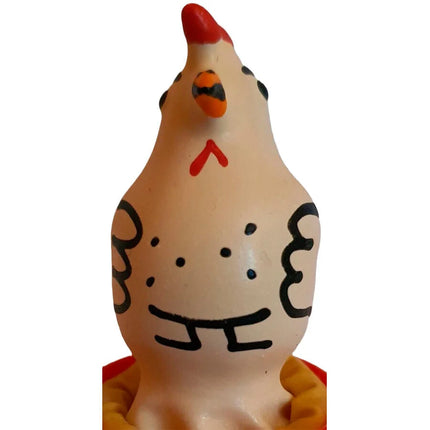 Handbemalte neuheitskondome cocky rooster mit verspielter hühnerfigur in beige mit rotem kamm und orangefarbenem schnabel