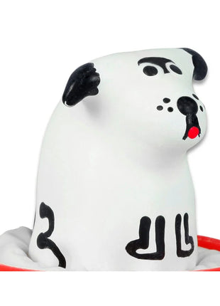 Weiß ceramic hund figurine mit schwarz bemalten ohren augen nase und markierungen mit roter zunge condomerie handbemalte neuheitskondome dalmatiner