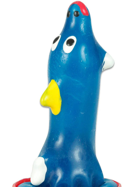Blauer plastik-dinosaurier-badewannenspielzeug mit roten und weißen akzenten gelbem schnabel und schwarzen augen kondome von condomerie