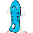 Blue und weißes hundespielzeug in skateboard form mit schwarzen kreisen für condomerie handbemalte neuheitskondome flugzeug