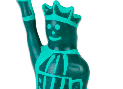 Handbemalte teal und dunkelgrüne plast figurine einer gekrönten freiheitsstatue mit erhobenem arm kondommodell