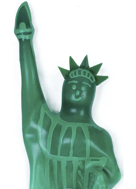 Grüne plastikfigur liberty statue mit lächelndem gesicht und krone im XL modell handbemalte kondome von condomerie