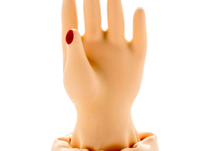 Beige kunststoff handmodell mit rotem nagellack am daumen für condomerie handbemalte neuheitskondome