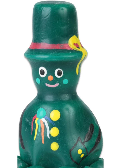 Ein grüner schneemann aus glasiertem keramik mit bemaltem gesicht und passendem zylinderhut bei condomerie handbemalte neuheitskondome hastrman