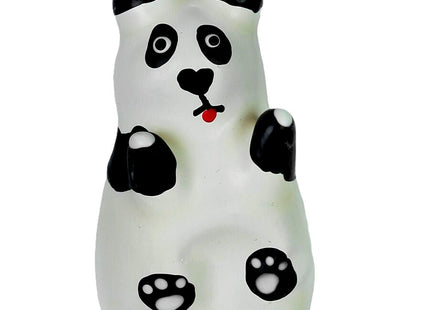 Eine durchscheinend weiße panda-kondomfigur mit schwarz bemalten ohren augen pfoten und roter zunge modell xl