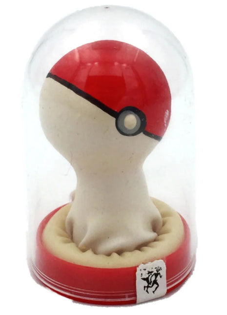 Handbemalte neuheitskondome pokeball rot-weiß figurine aus glas mit einer klaren glasglocke