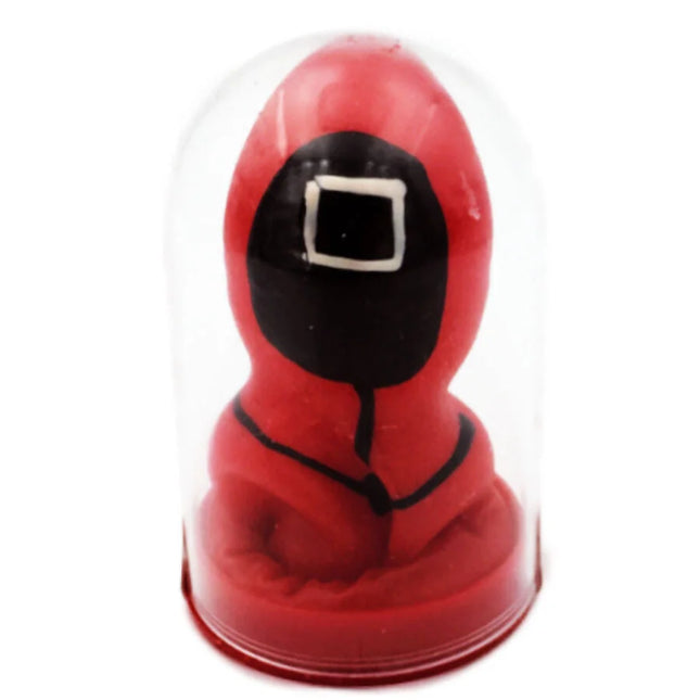 Roter silikon squid game figur im klaren glaskuppel im condomerie handbemalte neuheitskondome quadratisch