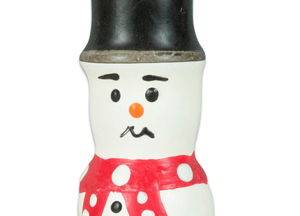Weißer schneemannfigur kondom mit schwarzem zylinderhut rotem gepunktetem schal und oranger nase von condomerie