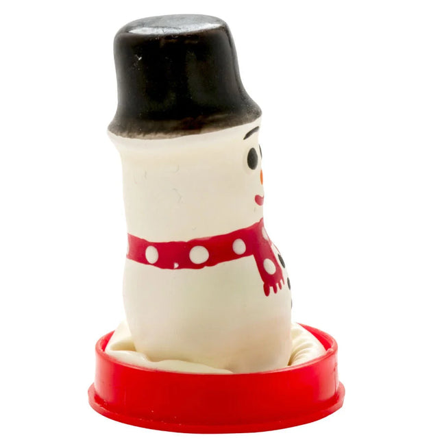 Weißer schneemann-förmiger gumminstamp mit schwarzem zylinder und rotem gepunktetem schal von condomerie