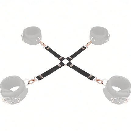 COQUETTE CHIC DESIRE – Fantasy Hogtie-Verbinder aus veganem Leder - Bondage-Set