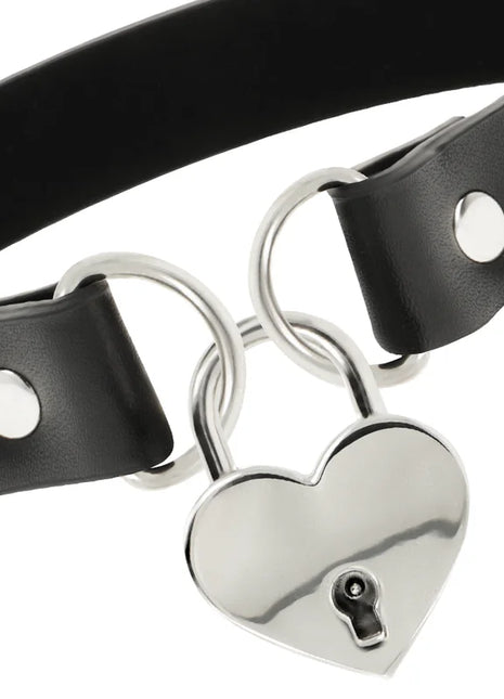 COQUETTE CHIC DESIRE - VEGANE LEDER-HALSKETTE MIT HERZ-ACCESSOIRE MIT SCHLÜSSEL - Halskette
