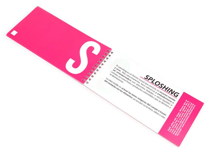 Ein lebhaftes pinkfarbenes spiralgebundenes booklet mit weißem s und schwarzem text für das spiel coupletition abcsex für paare