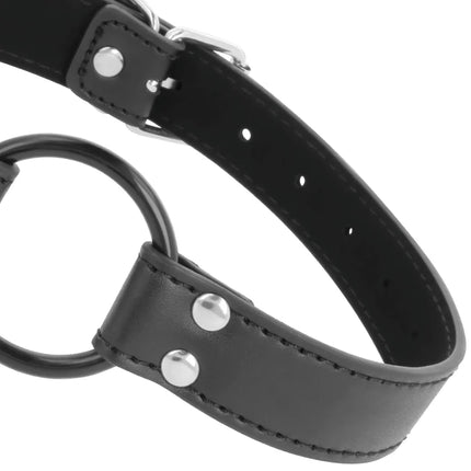 Schwarzes lederhalsband darkness gag mit silberfarbenem metallring 3,6 cm durchmesser