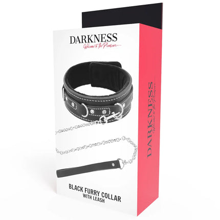 Schwarzer pelzkragen mit silberner kette und leine in hochwertiger leder-halskette verpackt in box darkness