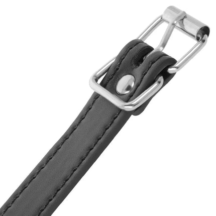 Schwarzes lederhundehalsband darkness mit silberner metallschnalle und passender naht