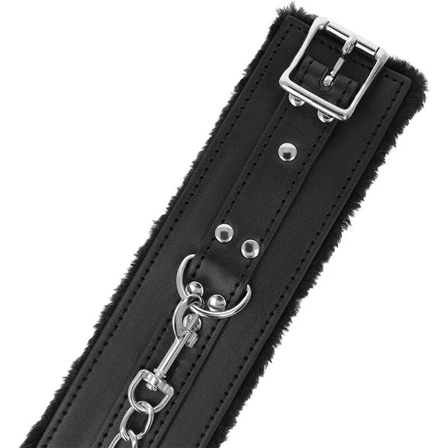 DARKNESS - SCHWARZ GEFÜTTERTE BDSM-HANDSCHELLEN - Handschellen für Frauen