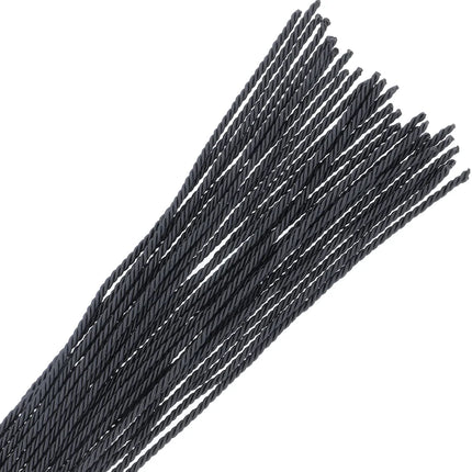 Dunkle schwarze bondage-peitsche 50cm mit verdrehten drahtsträngen für intensives spiel