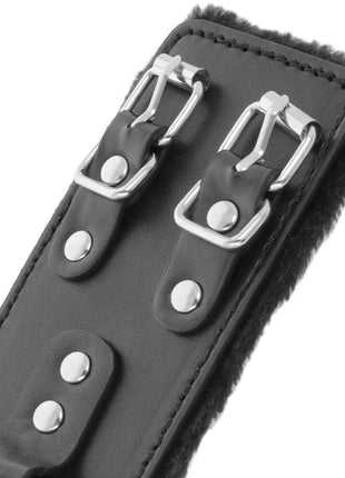 DARKNESS - SCHWARZE VERSTELLBARE LEDERHANDSCHELLEN MIT FUTTER - Handschellen für Frauen