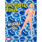 Ein pfirsichfarbener aufblasbarer doll mit blondem haar und rosa brustwarzen vor blauem lippenmuster