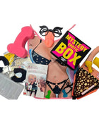 Pink schaumstoff phallus mit schwarzer brille und orangefarbener nase aus diablo picante erotik-überraschungsbox für sie 15 x 15