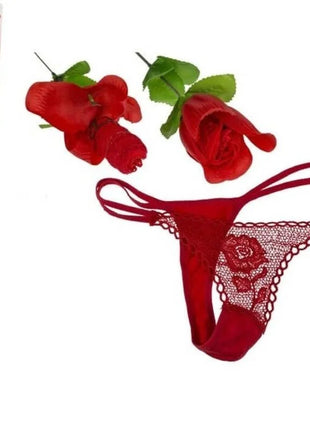 Roter spitzenstring mit floraler stickerei und zarten wellenförmigen kanten aus der diablo picante kollektion