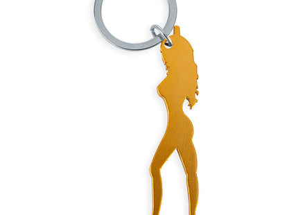 Goldfarbener metall schlüsselanhänger mit weiblicher silhouette mit langen haaren und high heels inklusive bieröffner
