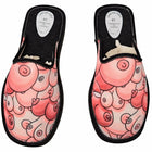 Rosa cartoonartige schlupfschuhe mit schweine-design und schwarzem rand für kleine brustgrößen 36-38