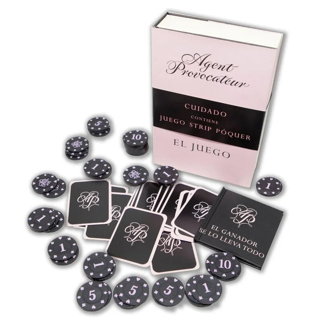 Schwarzes pokerchip-set diablo picante mit weißen sternen und monogrammen sowie spielkarten in rosa agent provocateur box