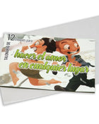 Buntes cartoon-themed scheckbuch cover mit zwei lächelnden charakteren in umarmung grünem text auf weißem grund