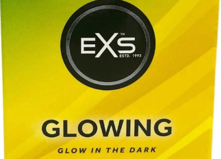 Hellgelbe exs condoms box mit drei glow in the dark kondomen und schwarzem logo im dunkeln leuchten titel