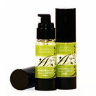 Zwei schwarze pumpflaschen extase sensuel massageöl mit wärmeeffekt und mojito pheromonen mit limettengrünen etiketten