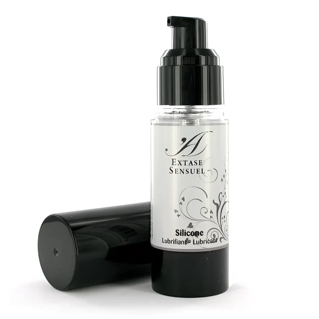 Schwarze und klare pumpflasche extase sensuel silikon gleitgel mit silbernem etikett und schwarzen ornamenten 30 ml