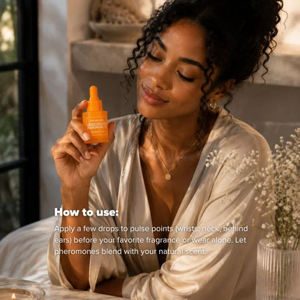 Orange glasflasche mit tropfverschluss labeled scented pheromone von eye of love love classic pheromonöl 20 ml