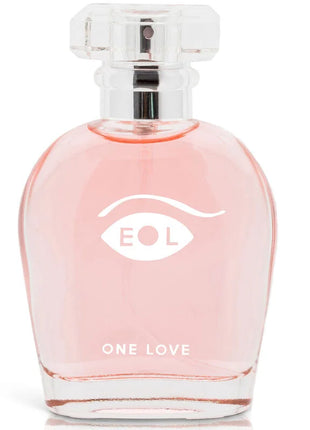 Ein pinkes glas-parfümfläschchen eye of love 50 ml mit klarem facettendem deckel und weißem augenlogo
