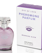Ein eleganter transparenter glasparfümflakon mit facettiertem kristallverschluss und lavendelfarbenem duft eol pheromone parfum deluxe 50 ml morning glow