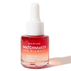 Eine klare glasflasche mit weißem tropferdeckel, gefüllt mit rot-pinkem verlauf, matchmaker red diamond pheromon parfumöl für angenehmes hautgefühl