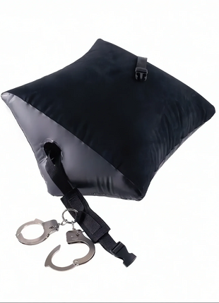 FETISH FANTASY SERIES – Deluxe Position Master mit aufblasbarem Keilkissen & Manschetten - Sexkissen